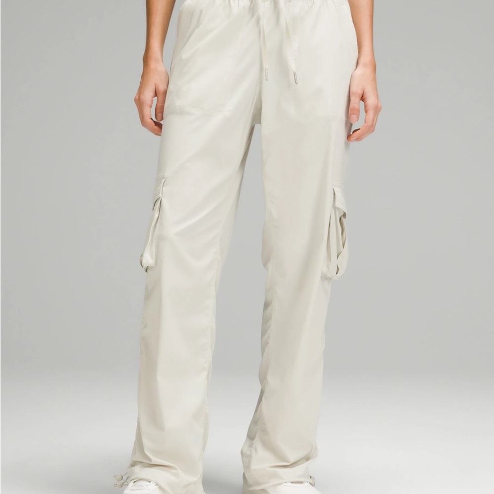Dance Studio Relaxed-Fit Mid-Rise Cargo Pant  in bone
